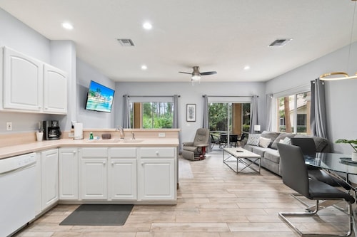 Right Direction Rentals 1 Bedroom Villa 8419