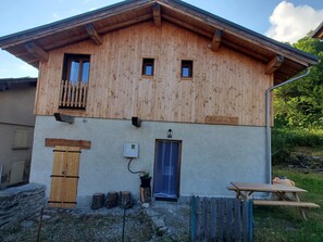 Exterior - Chalet Le Coeur en Bois in the Vanoise National Park (la plagne tarentaise)