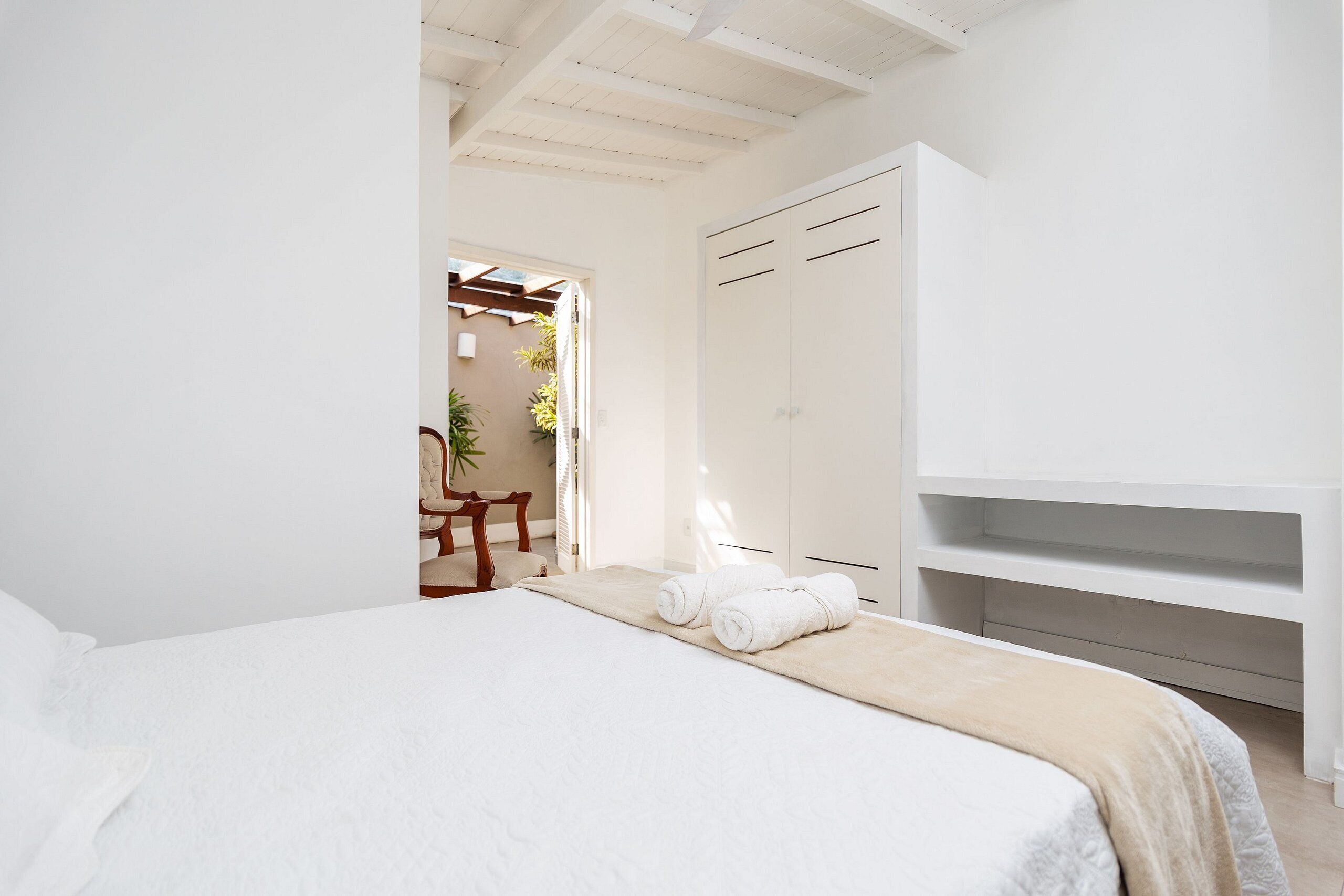 Deluxe Villa, 5 Bedrooms, Air conditioning | 5 bedrooms, individually decorated, individually furnished
