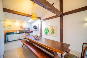Villa Deluxe, 5 chambres, climatisation | Restauration