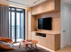 Apartment | Living area | Fireplace - Dublin Dream Apartment With 3 Bedrooms (Dublin)