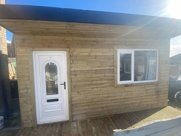 Cabin, 1 Bedroom, Smoking | Exterior detail - R and B Warm and Cosy Cabin (Londonderry)