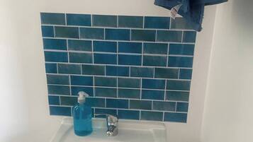 Cabin, 1 Bedroom, Smoking | Bathroom