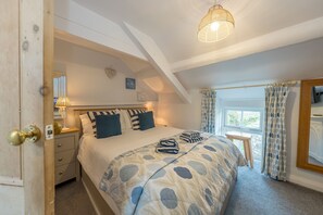 2 chambres, lit parapluie, Wi-Fi, draps fournis