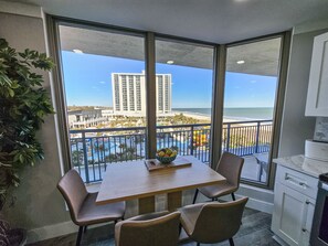 Condo, 3 Bedrooms | Dining