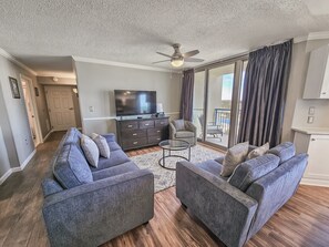 Condo, 4 Bedrooms | Living area