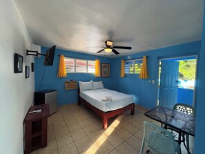 2 makuuhuonetta, vauvan matkasänky, Wi-Fi, vuodevaatteet