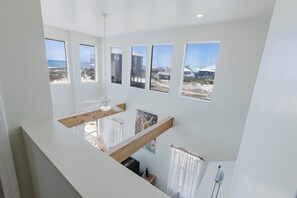 Interior - Bubbas Beach House by Liquid Life (Gulf Shores)