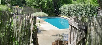 Large medieval village house, pets welcome, private pool.