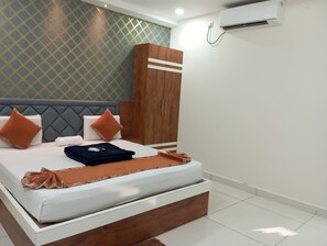  华丽客房 | 笔记本电脑工作区、免费 WiFi