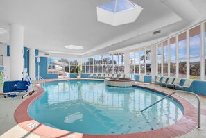 Inomhuspool och uppvärmd pool
