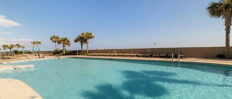 Innenpool, beheizter Pool