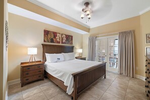 3 slaapkamers, een strijkplank/strijkijzer, gratis wifi, beddengoed