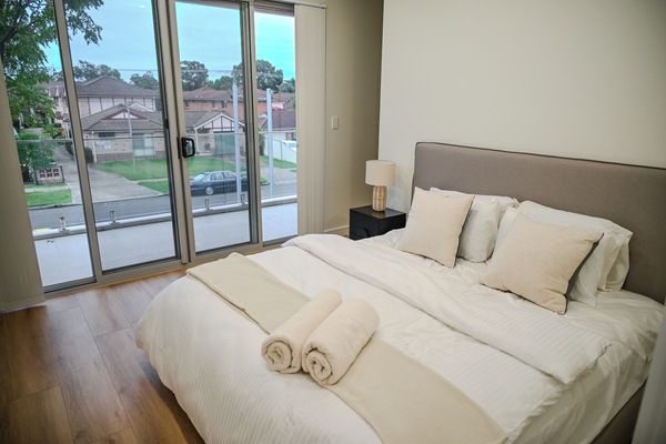 5 slaapkamers, een strijkplank/strijkijzer, wifi, beddengoed