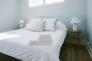 2 bedrooms, iron/ironing board, travel crib, free WiFi