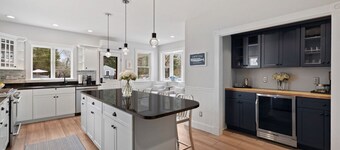 1.2 Acre Estate | Pool | Close to Beaches | Games