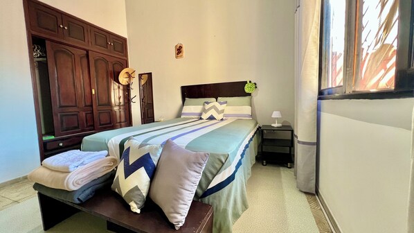 1 bedroom, iron/ironing board, free WiFi, bed sheets