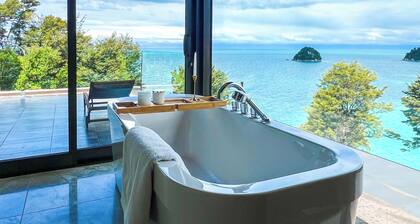 Exclusive Suite - Ocean Views & Beach