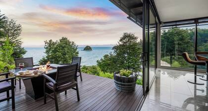 Exclusive Suite - Ocean Views & Beach