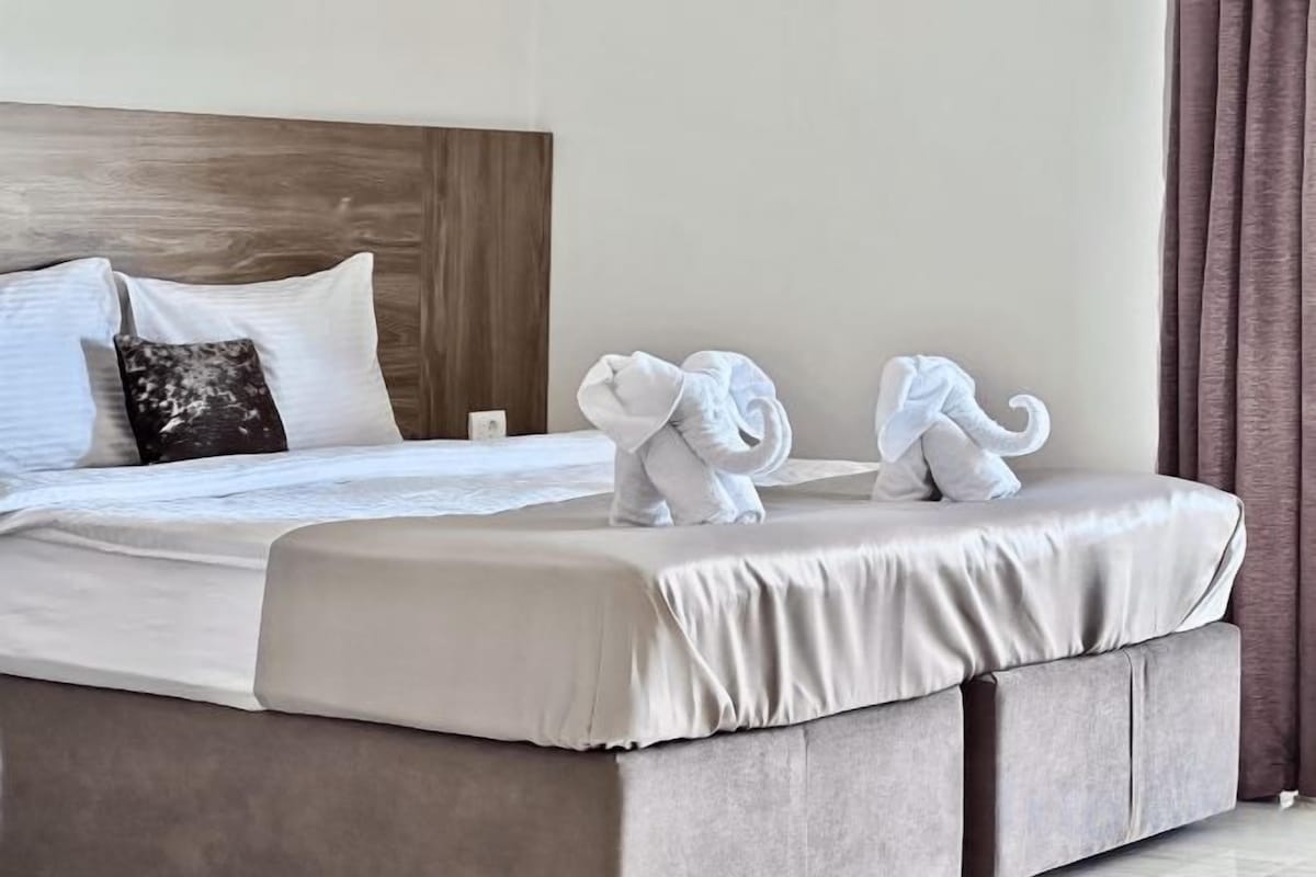 Triple Room with Terrace and Montain View