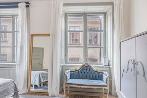 Accès au Wi-Fi (inclus), literie fournie