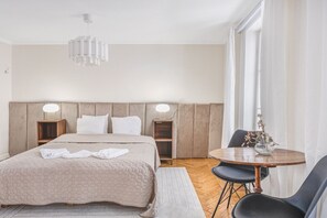 Free WiFi, bed sheets - Lägenhet i gamla stan (Södermalm)