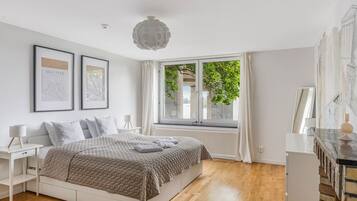 Skrivebord, Wi-Fi, sengetøj