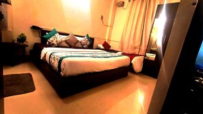 Premium-Dreibettzimmer | Hochwertige Bettwaren, Betten mit Memory-Foam-Matratzen