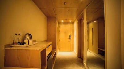  Hotel SADA SHIV a luxury stay near Kashi Vishwanath Mandir and Ganga River