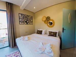 Deluxe Double Room, Balcony | In-room safe, blackout drapes, soundproofing, free WiFi - Harmony surf lodge (Imi Ouaddar)