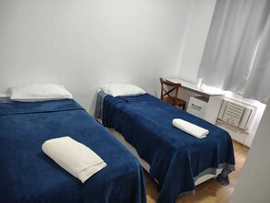 3 bedrooms, desk, iron/ironing board, WiFi