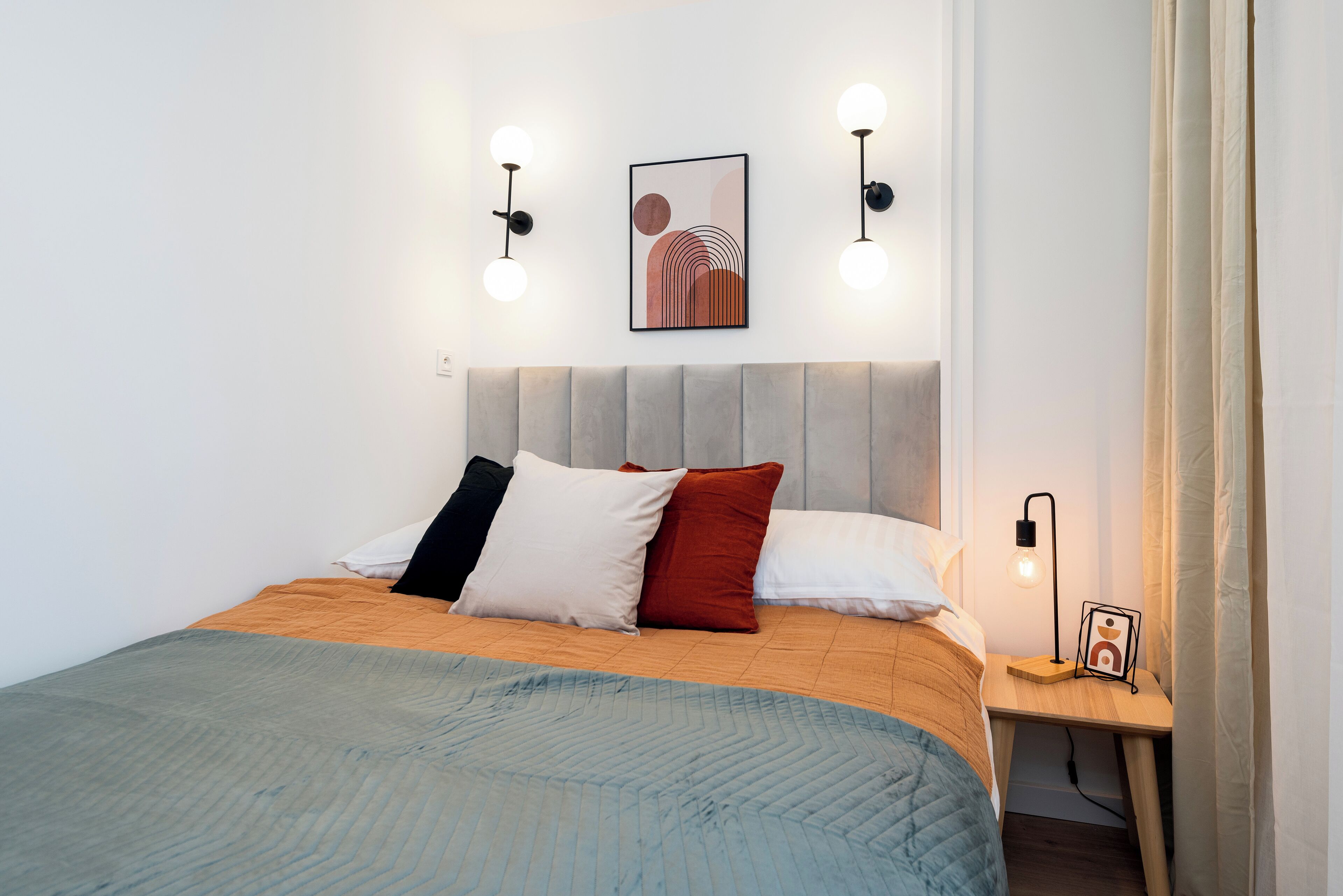 Apartamento familiar, vistas a la ciudad | 2 dormitorios, caja fuerte, decoración individual