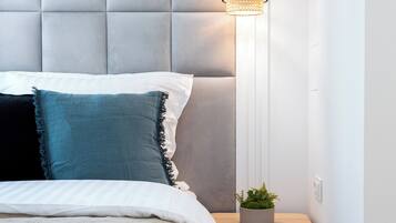 Familjelägenhet - utsikt mot staden | 2 sovrum, värdeförvaringsskåp på rummet och individuell inredning