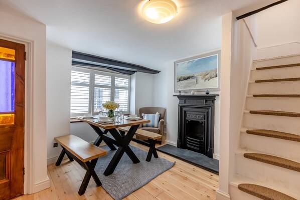 تناول الطعام