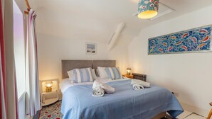 2 bedrooms, iron/ironing board, WiFi (free), bed sheets - 2 Bed in Appledore (oc-s31008) (Appledore)