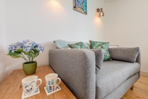 Televisión y chimenea 