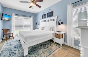 3 slaapkamers, een strijkplank/strijkijzer, gratis wifi, beddengoed