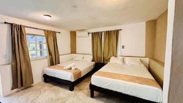Standard Room | In-room safe, desk, laptop workspace, blackout drapes