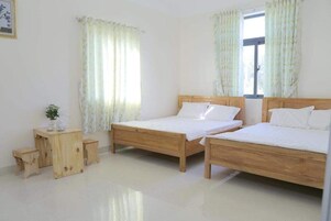 Double Room, 2 Queen Beds, Pets Allowed | Desk, blackout drapes, soundproofing