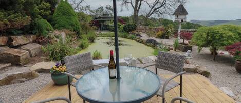 コテージ | 屋外ダイニングエリア