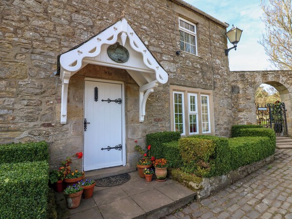 Exterior detail - Pagecroft Cottage (Hexham)