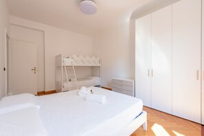 Appartement, 3 chambres, balcon, vue montagne