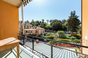 Comfort Apartment, City View | Terrace/patio - Chic flat with balcony (Rapallo)