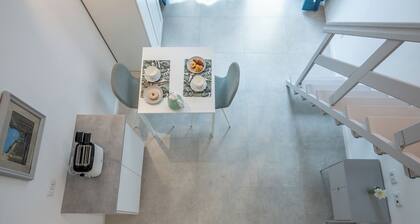 Alisea Tiny House by Pleiades Home