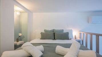 1 bedroom, iron/ironing board, WiFi (free), bed sheets