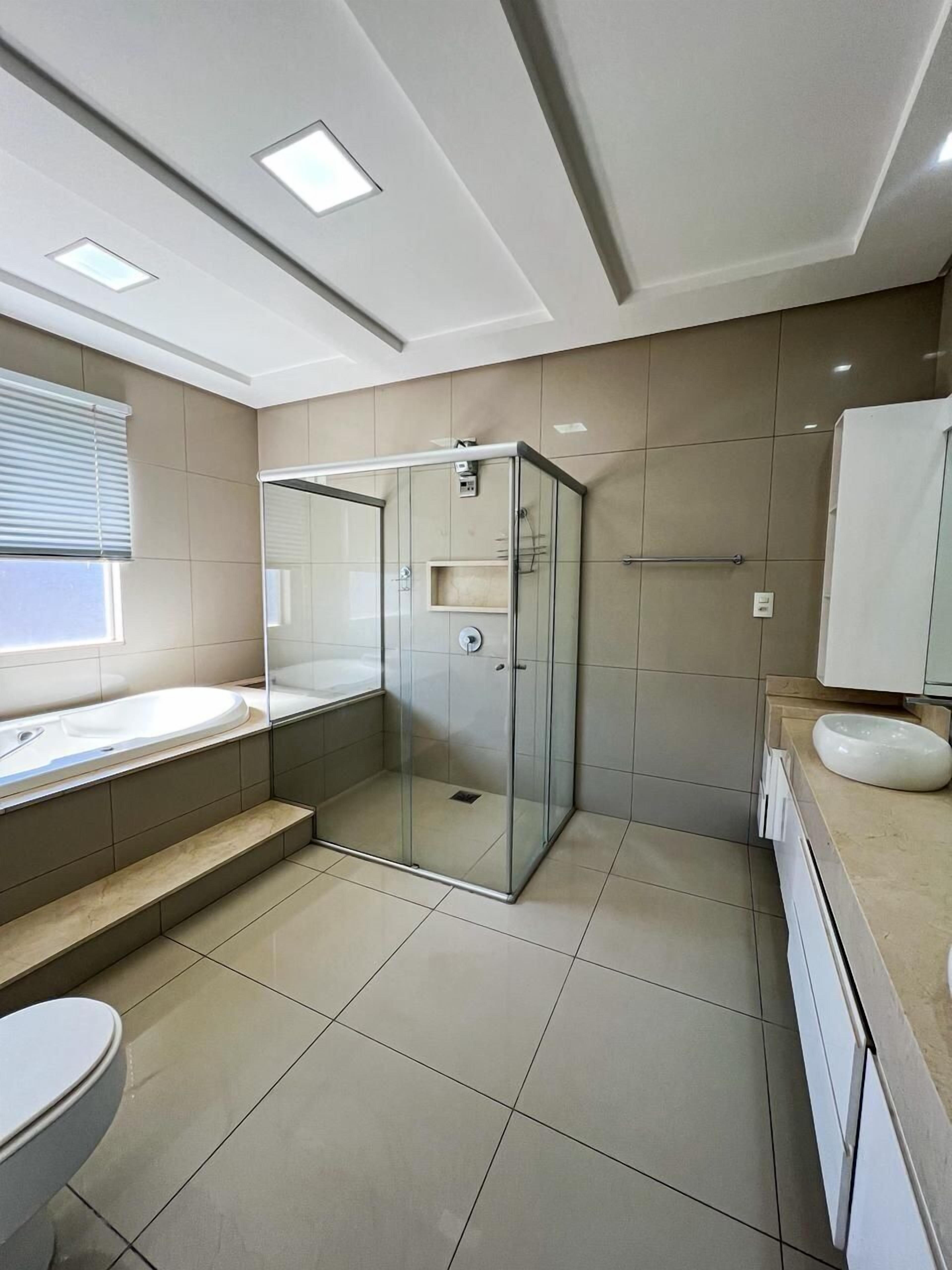 Apartamento | Baño | Artículos de higiene personal gratuitos, secador de pelo y toallas