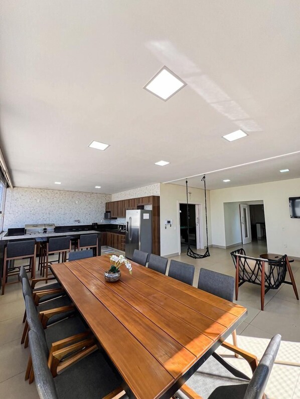 Apartment | Outdoor dining