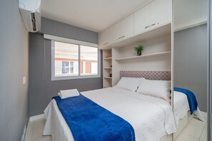 Deluxe Apartment, 3 Bedrooms, Air conditioning | 3 bedrooms, blackout drapes, iron/ironing board, free WiFi - Cf06 apto 3 quartos 150m Praia do Forte (Cabo Frio)