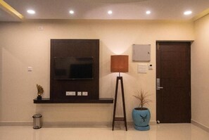 Family Suite, Courtyard View