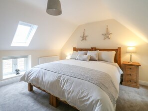 3 Schlafzimmer, individuell dekoriert, individuell eingerichtet